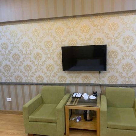 Venus Hotel Ha Noi Hanoï Extérieur photo