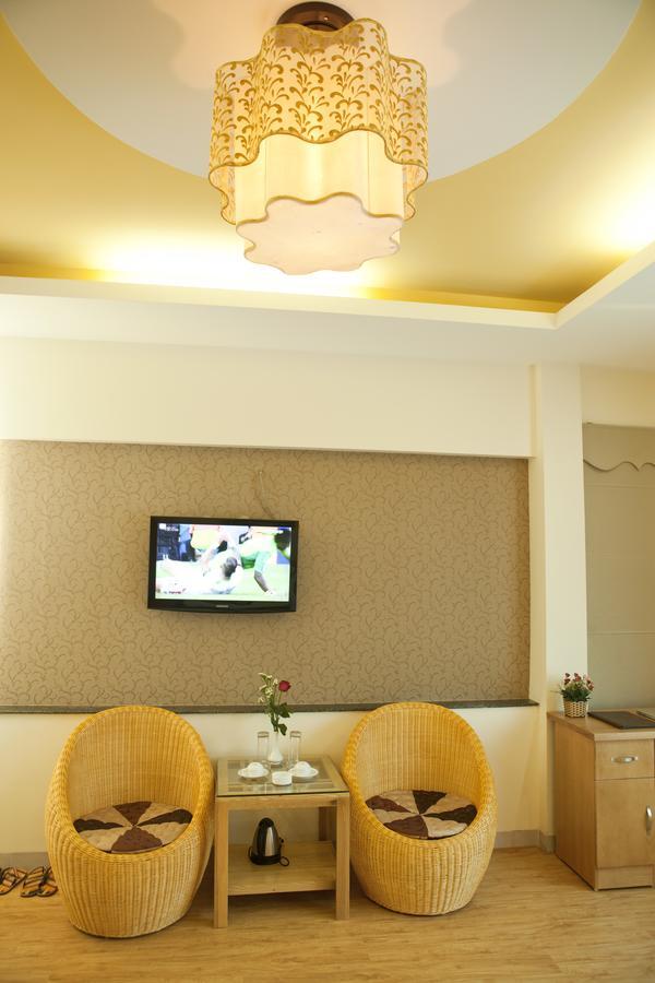 Venus Hotel Ha Noi Hanoï Extérieur photo